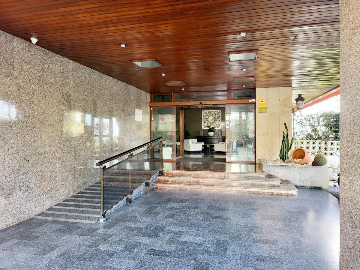 Apartamento Torre De La Roca Actual 托雷莫利诺斯 外观 照片