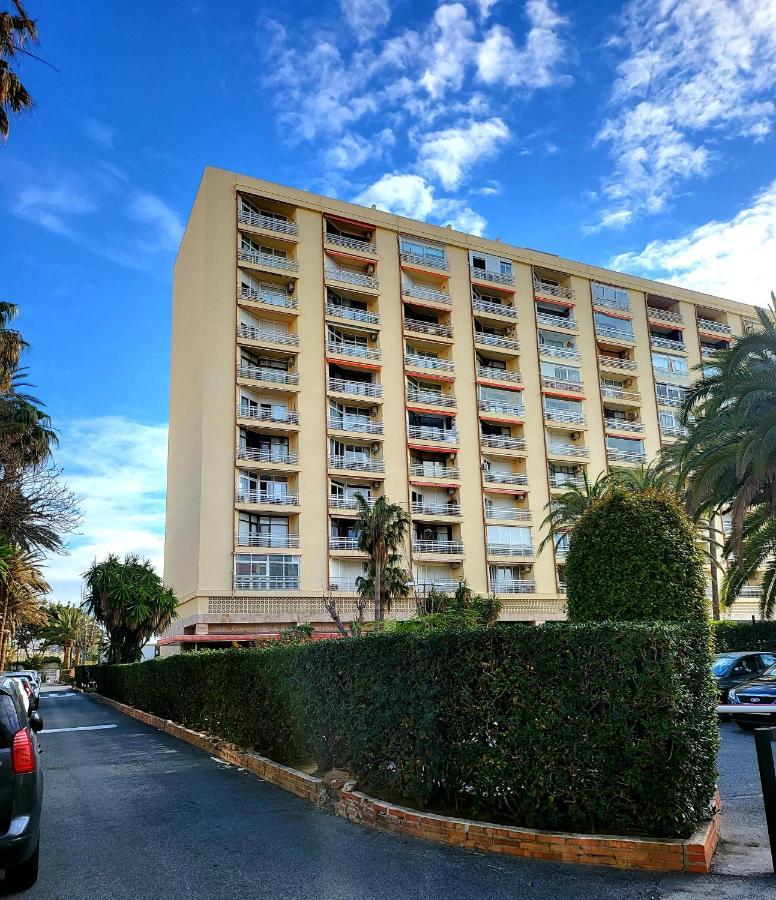 Apartamento Torre De La Roca Actual 托雷莫利诺斯 外观 照片