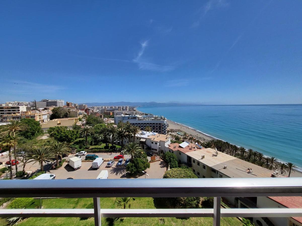 Apartamento Torre De La Roca Actual 托雷莫利诺斯 外观 照片